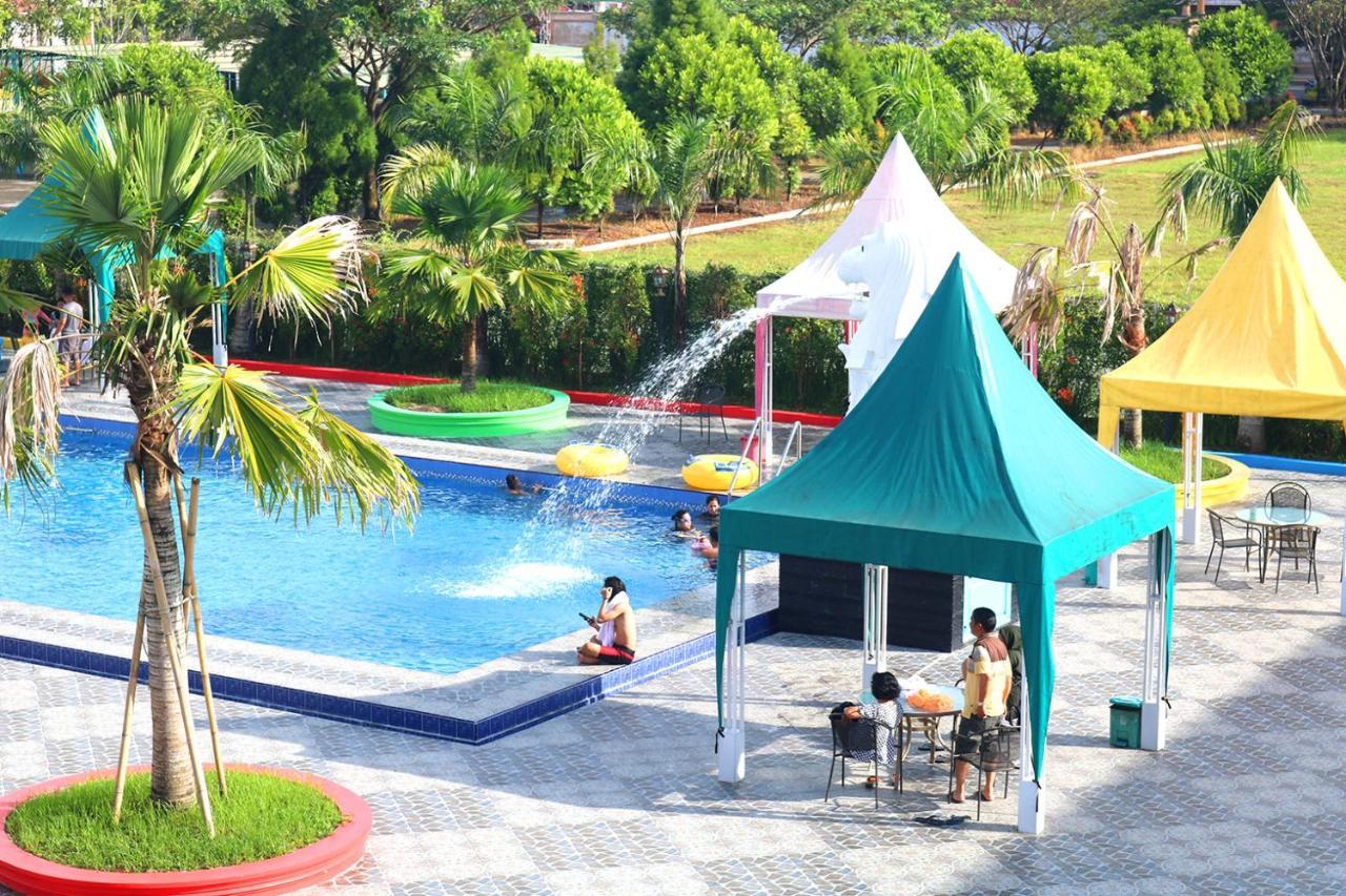 Singapore City Hotel Batu Bara Sungaibalai Luaran gambar